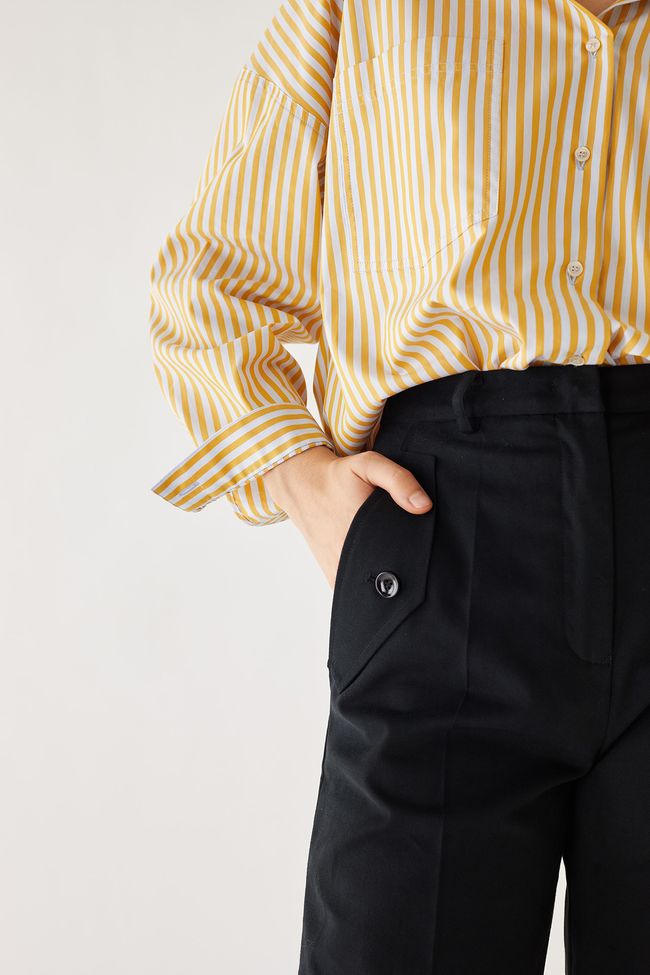 Pantaloni in cotone con piega