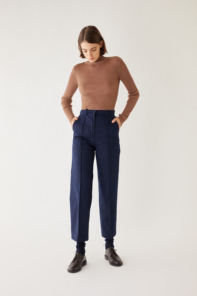 Stretch cotton pleated trousers