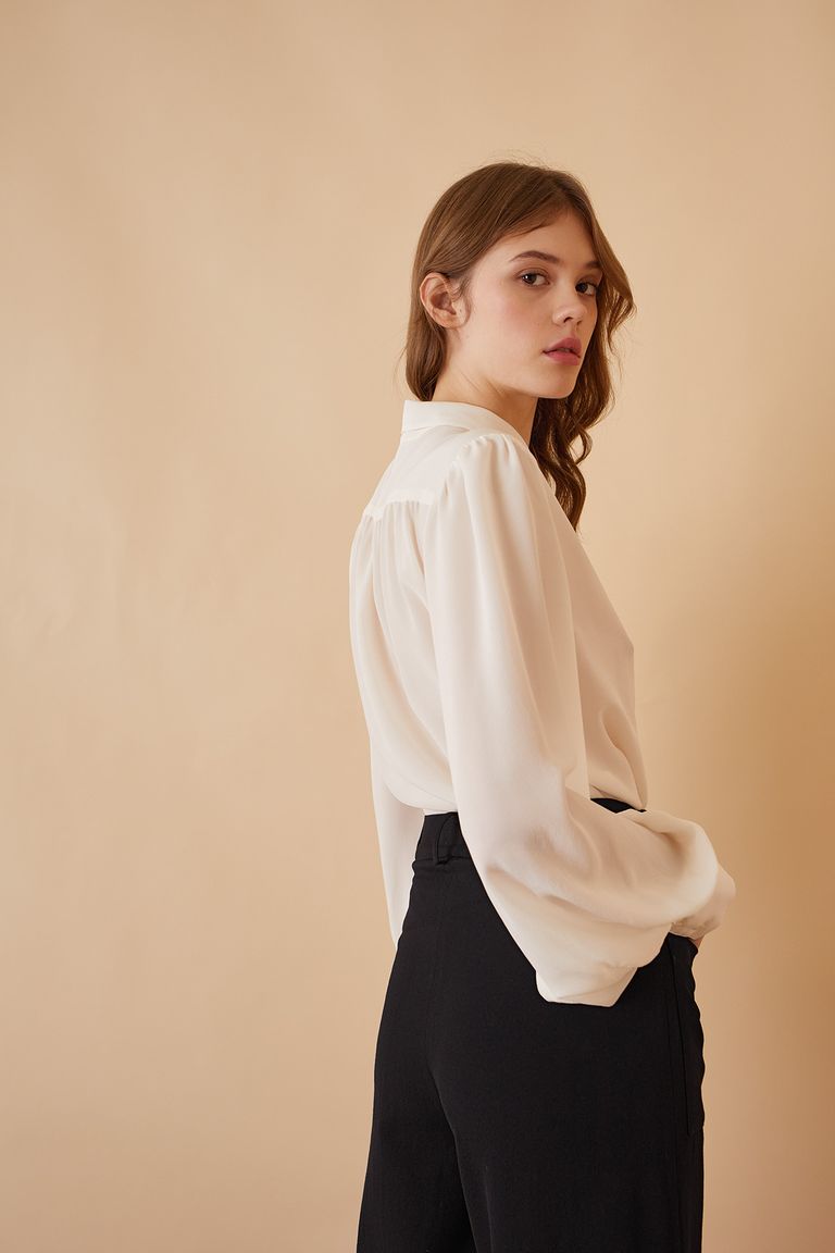 Silk shirt with wide sleeves