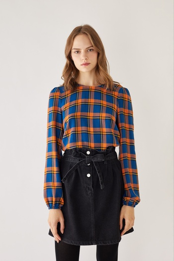 Denim mini skirt with matching belt