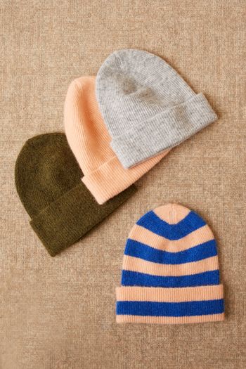 Cashmere ribbed beanie