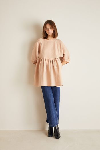 Linen gathered top with wide sleeves