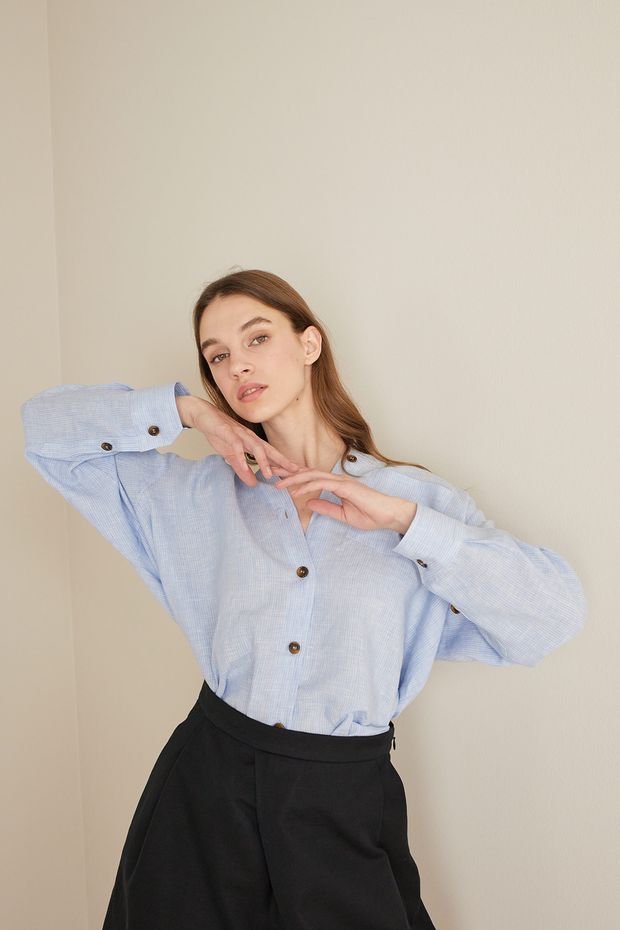 Camicia over con scollo a V