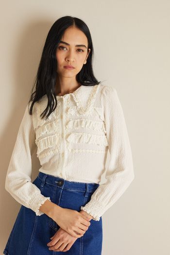 Seersucker shirt with ruffles and daisies