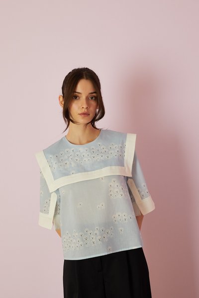 Blusa con collo marinaretto – Trikotri