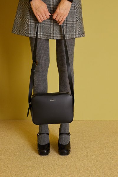 Rectangular shoulder bag