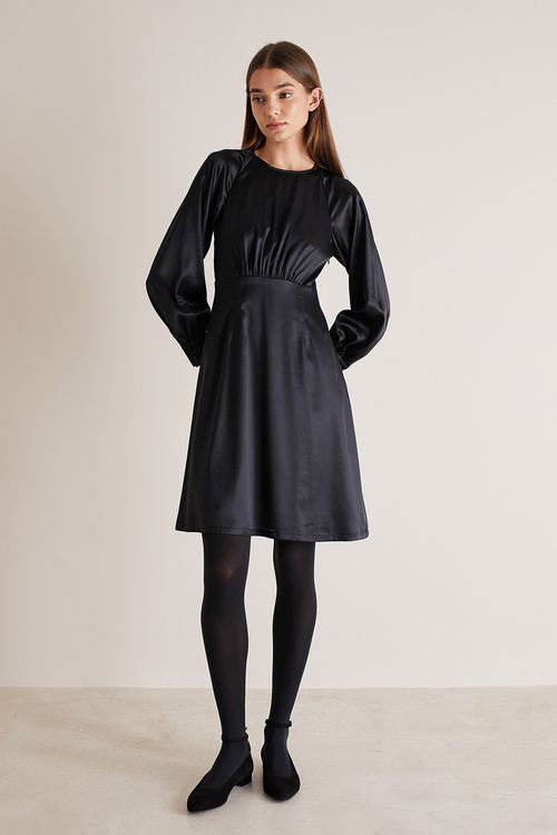Silk dress with raglan sleeves