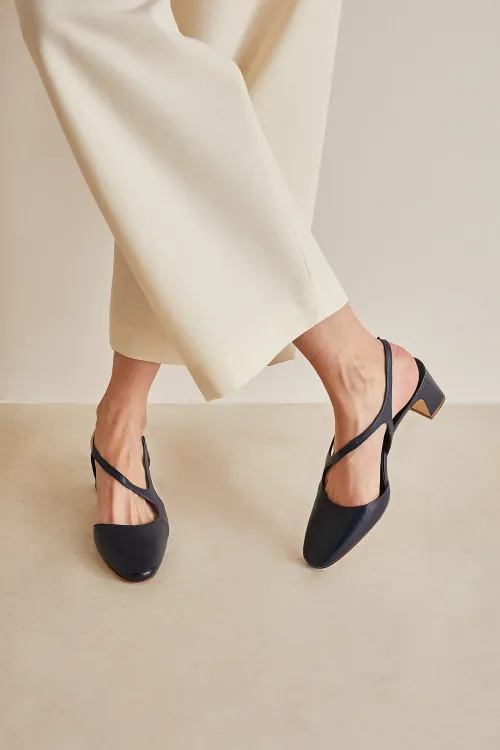 Slingback with block heel