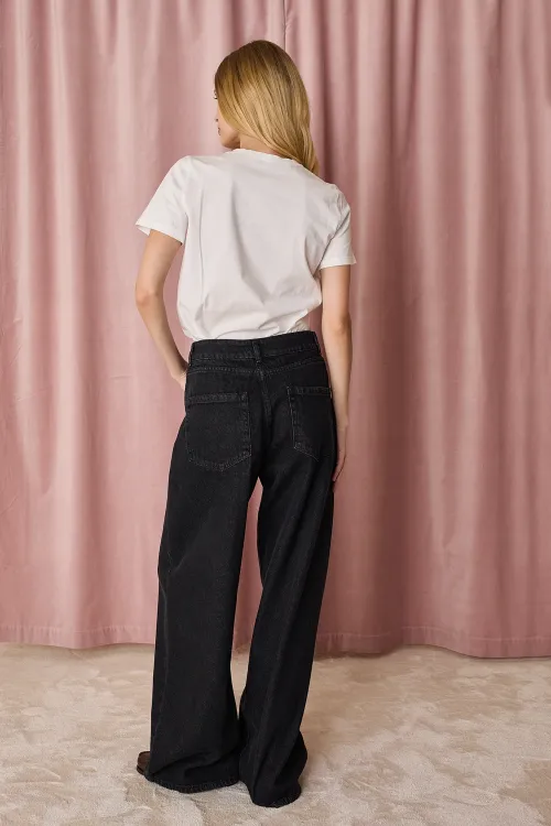 Straight-leg 90s denim trousers