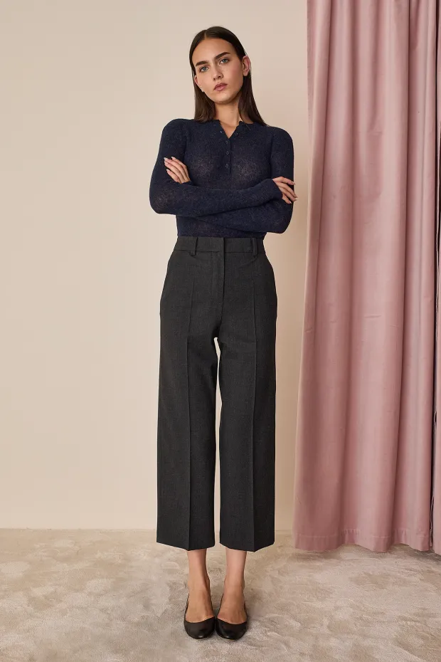 Lightweight tailored flannel trousers