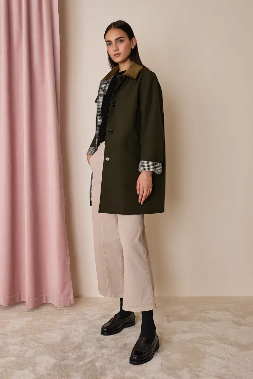 Padded overcoat with corduroy collar