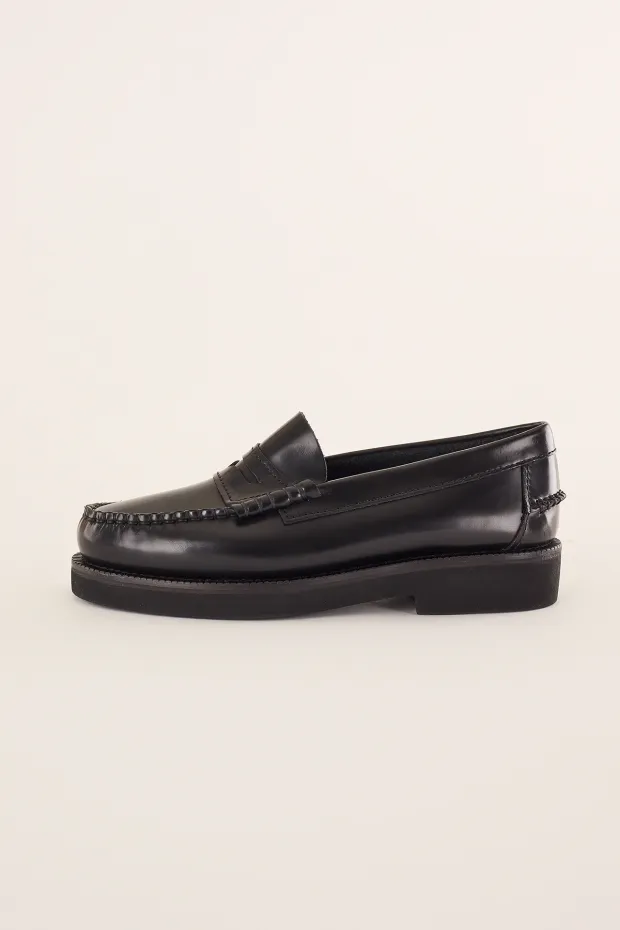 Loafer with light rubber sole