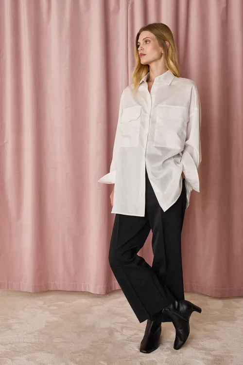 Cotton oversized shirt with maxi pockets