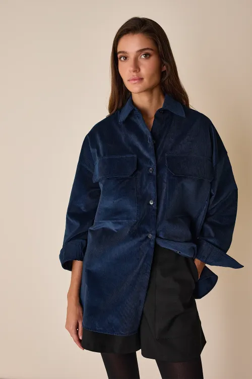 Oversized corduroy shirt with pockets