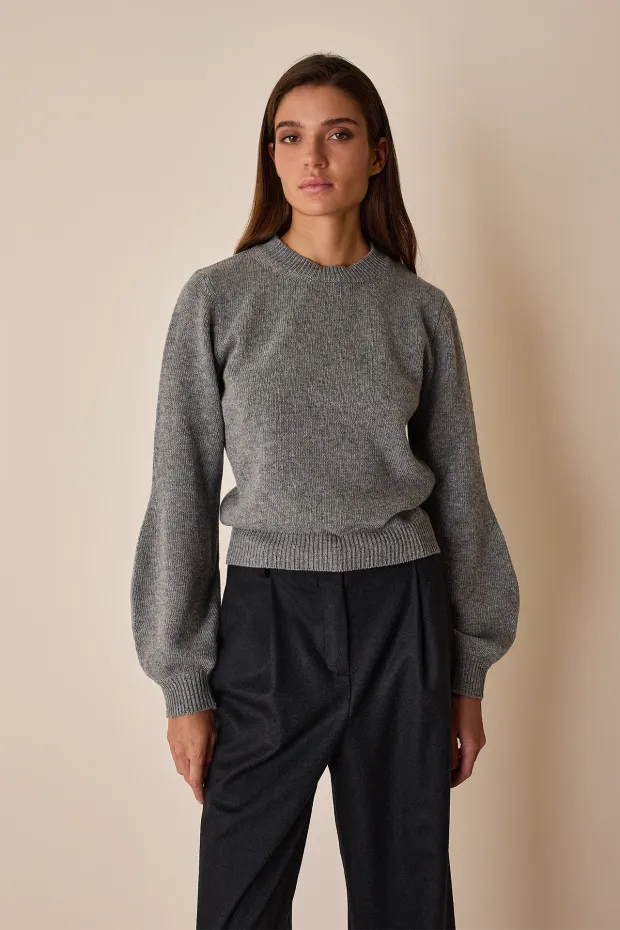 Carded wool crewneck with wide sleeves