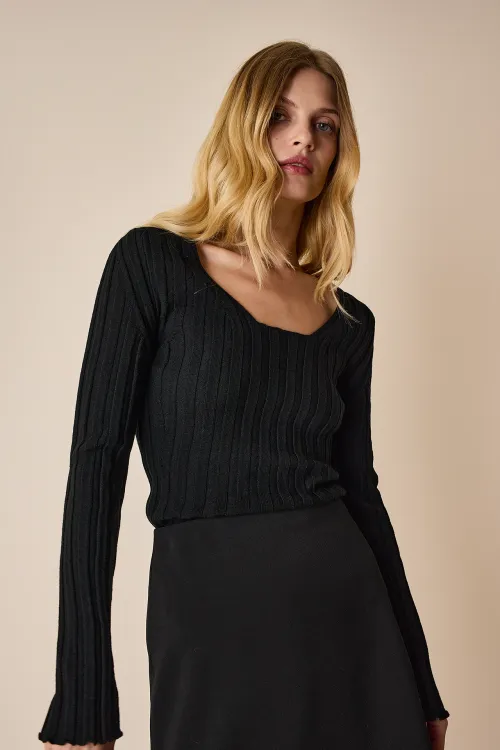 Combed wool rib knit sweater