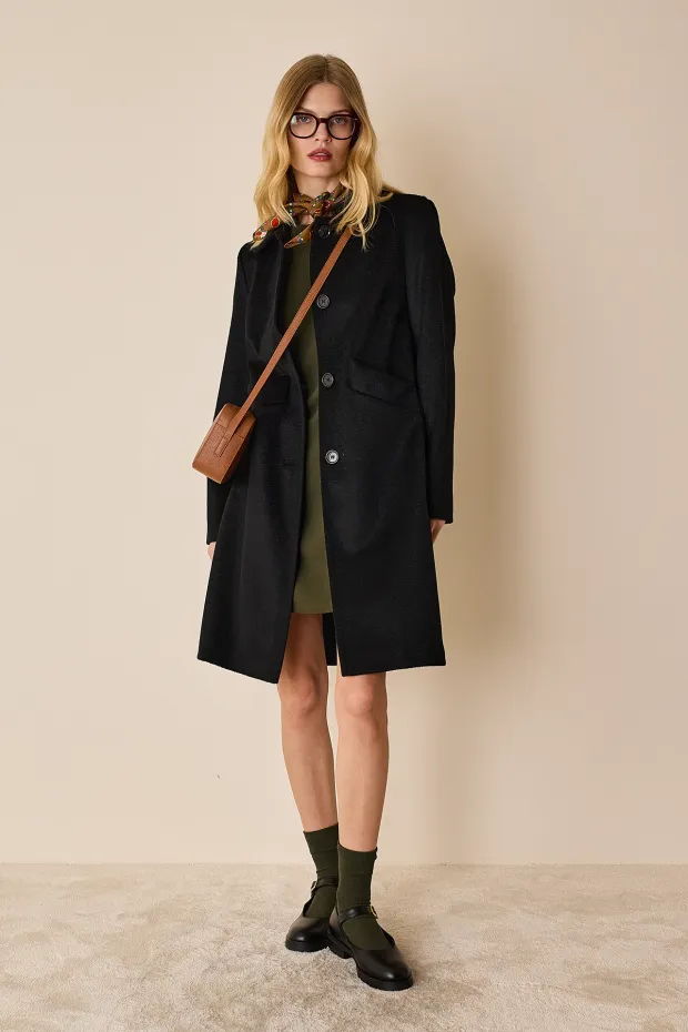 Single-breasted cashmere coat