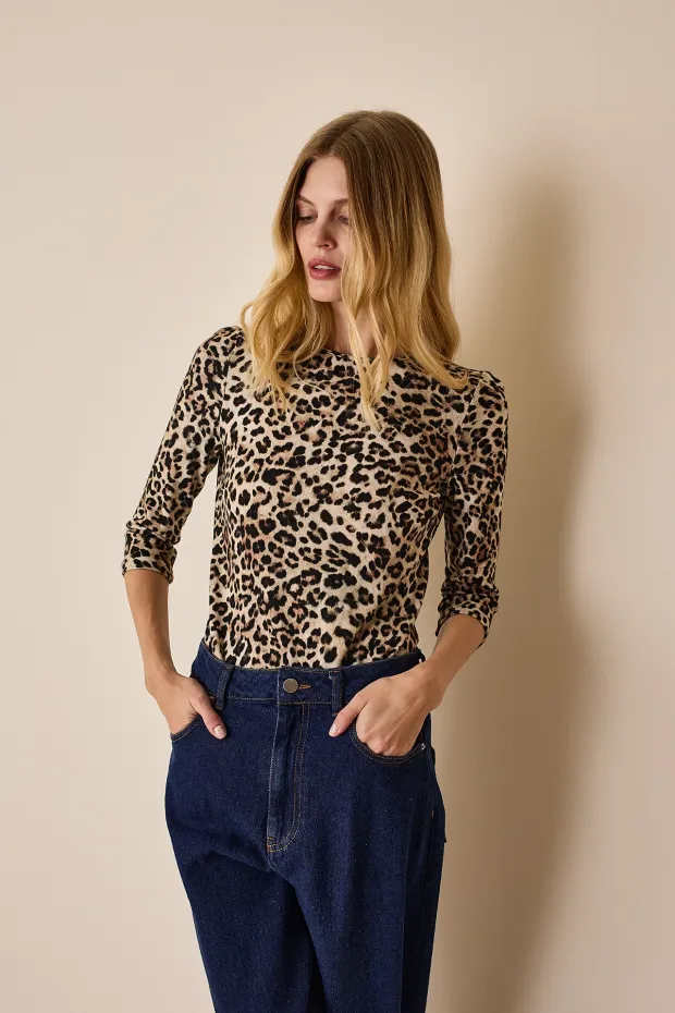 Leopard print top