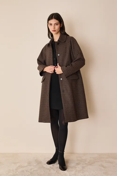 Houndstooth virgin wool coat