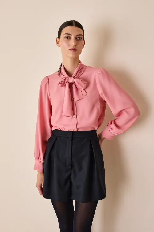 Silk-blend bow collar shirt