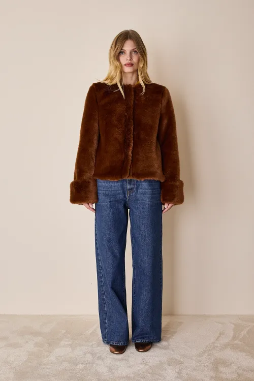 Short faux fur jacket