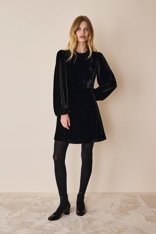 Wide sleeve velvet dress