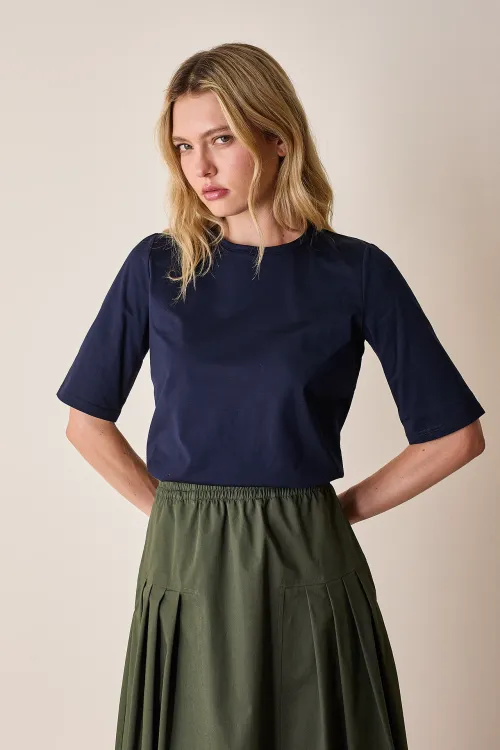 Half-sleeve cotton T-shirt