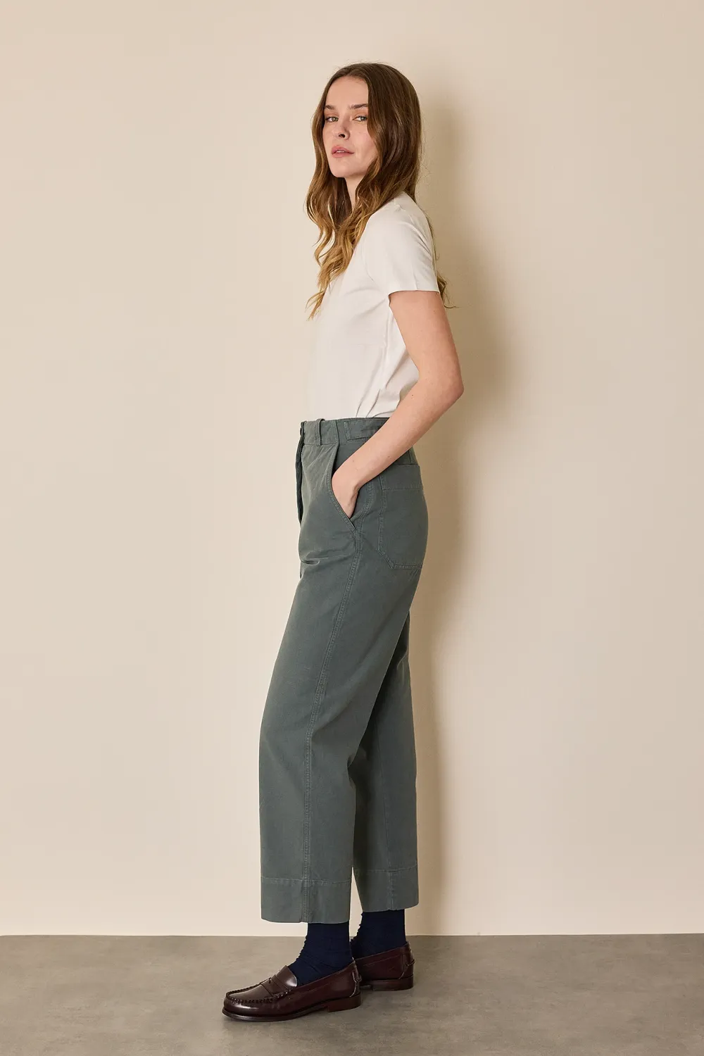 Pantaloni in cotone con alamari