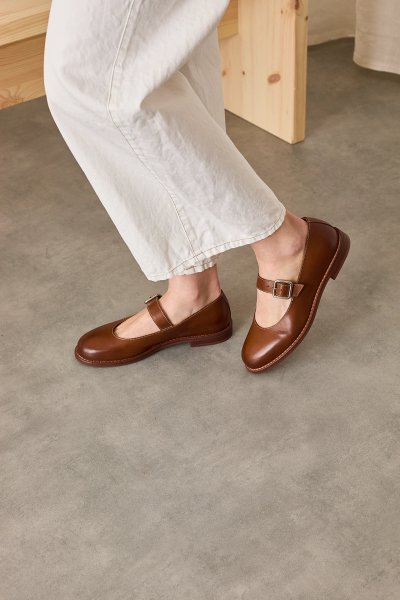 Round-toe Mary Janes