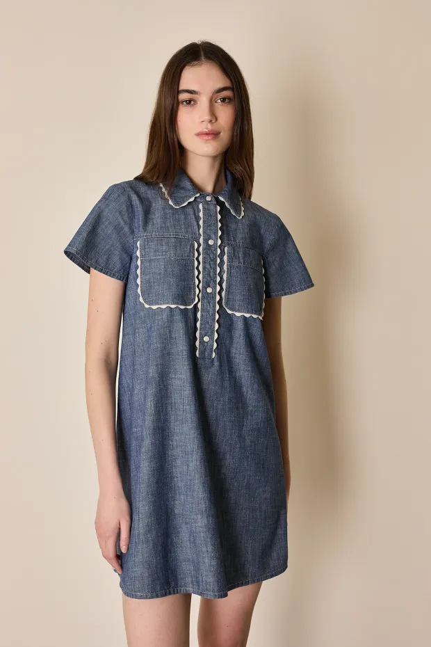 Abito in chambray con passamaneria