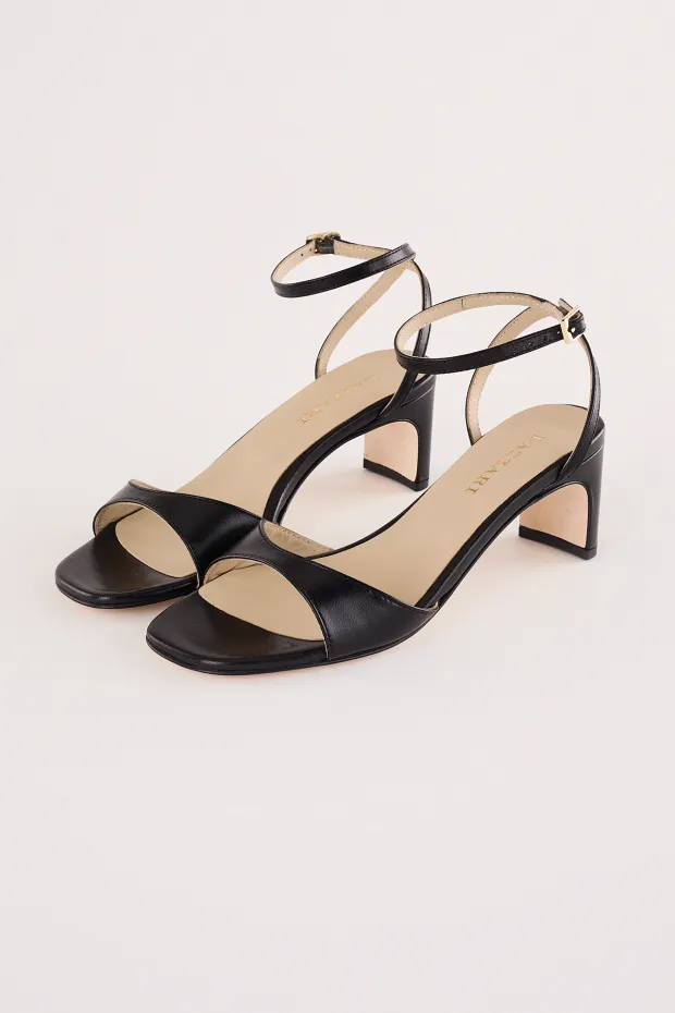 Two-strap sandals 5 cm