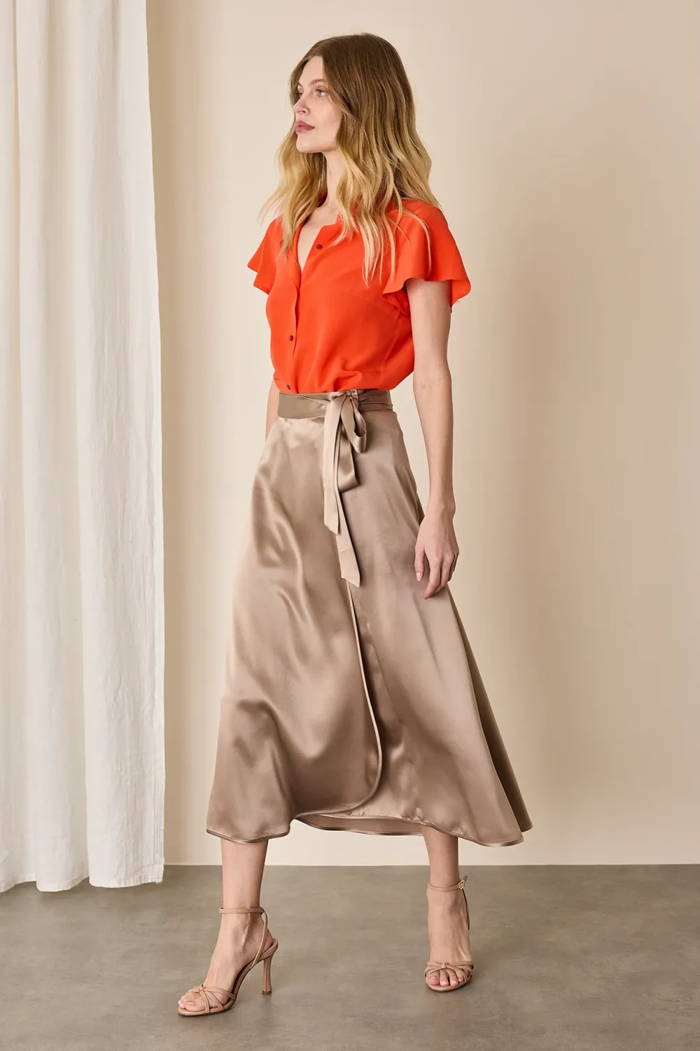 Camicia in blend di seta con maniche corte