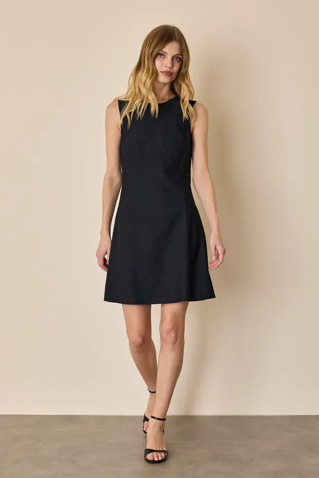 Sleeveless dress