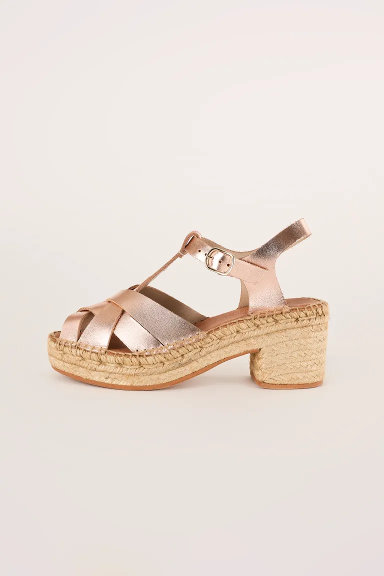Naguisa braided sandals