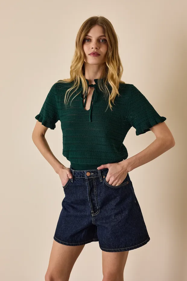 Openwork knitted top with tie ribbon