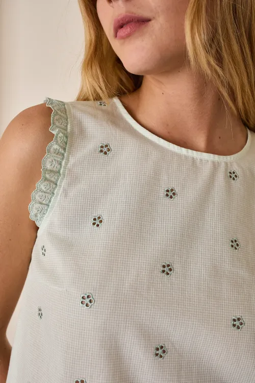 Embroidered cotton top
