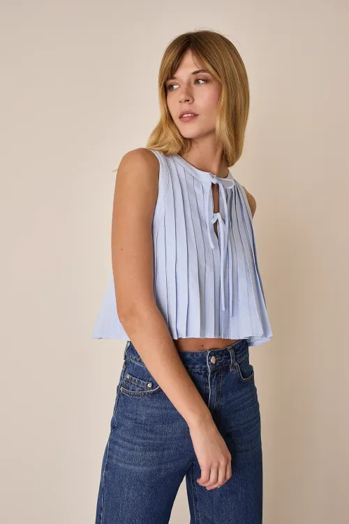 Pleated cotton top