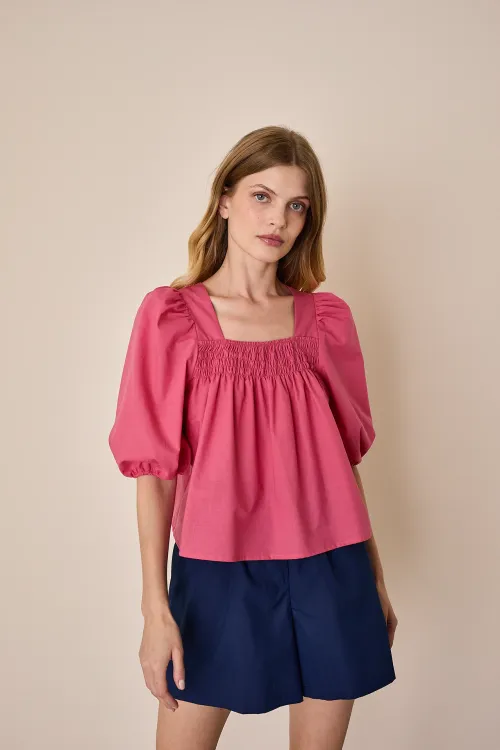 Top with puff sleeves