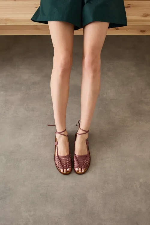 Ankle tie sandals – Kosma