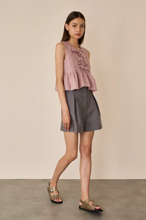 Bow-detail top