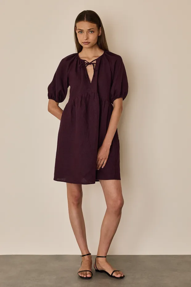 Linen dress with tie closures