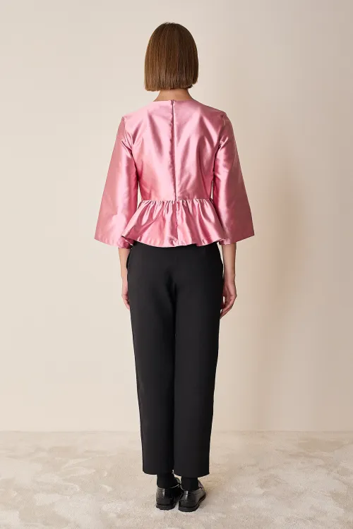 Top in misto seta con balza