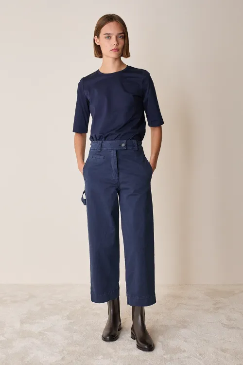 Pantaloni cropped con vita elastica