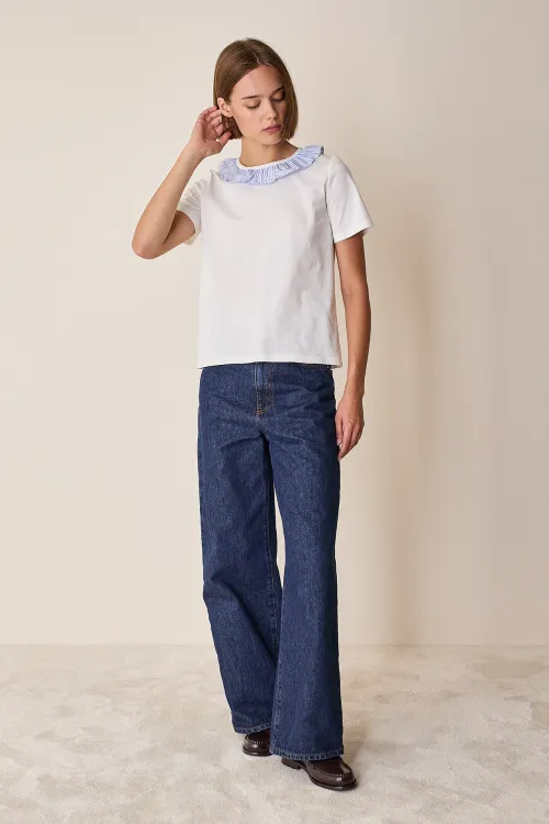Cotton T-shirt with ruffled collar