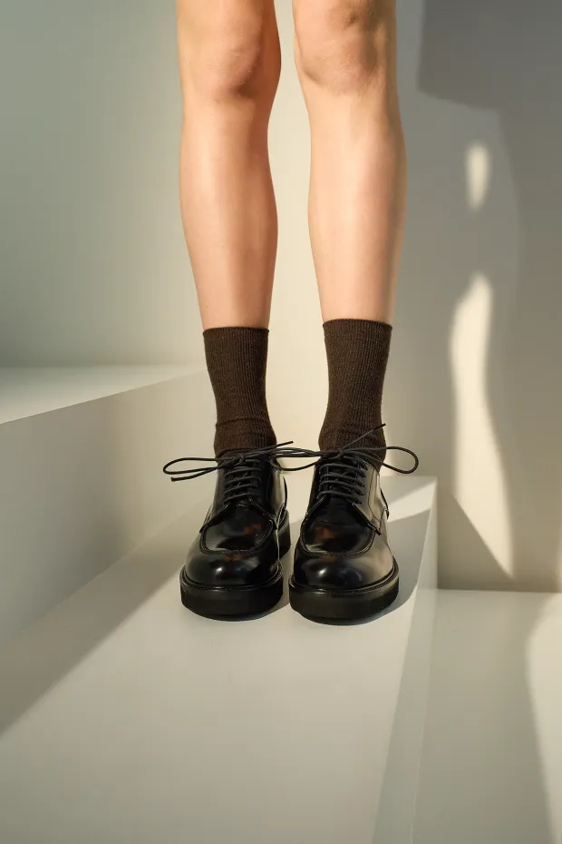 Leather lace-up shoes with chunky sole