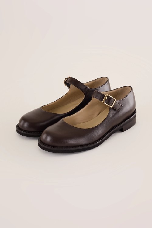 Round-toe Mary Janes with rubber sole	