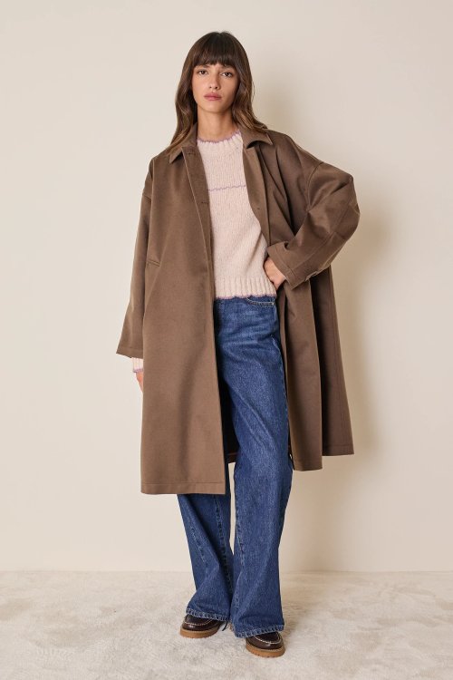 Cashmere coat with coated lining