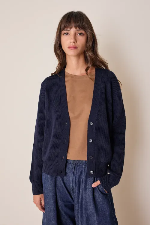 Cardigan a costine in lana vergine